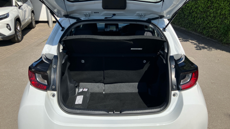 Toyota Yaris 1.5 Hybrid Icon 5dr CVT Hybrid Hatchback